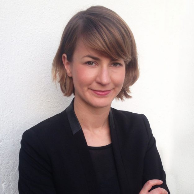 Sarah Mrusek ist Partnerin der Idea Distillers in den Bereichen Eventmanagement, Kreation & Beratung. Profilbild von Sarah Mrusek