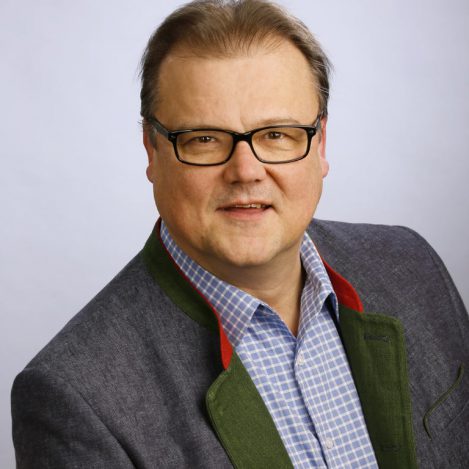 Thomas Günzel ist Partner der Idea Distillers im Bereich Messebau. Profilfoto von Thomas Günzel